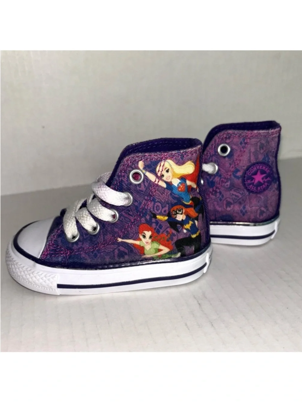 Converse Toddlers DC Superhero Supergirl Girls High Top Chuck Taylors Kid size 3